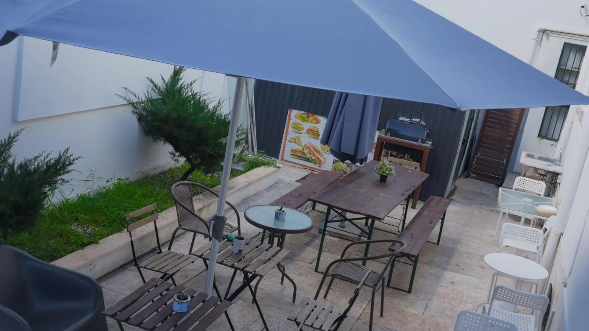 White House Lisbon Hostel